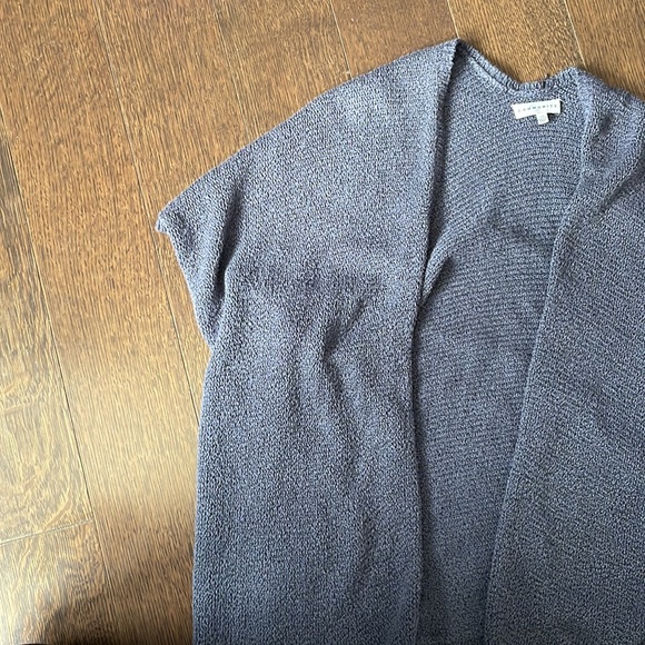 Aritzia community iconic cape in blue XXS - Picture 5 of 5